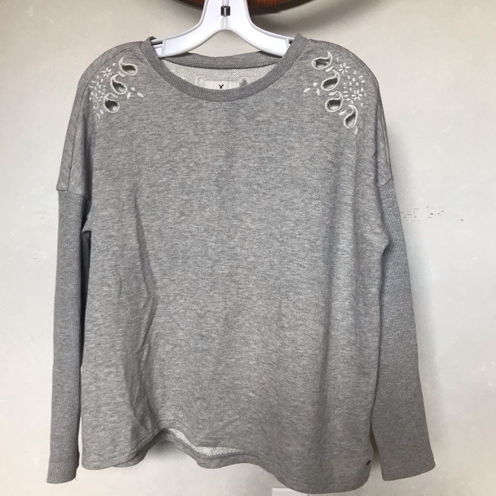 American Eagle Outfitters Grey long sleeve